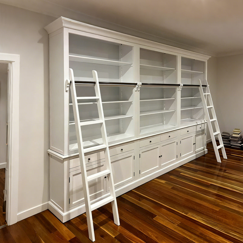 Hamptons Halifax Open Extendable Bookcase with Ladder 486-604cm